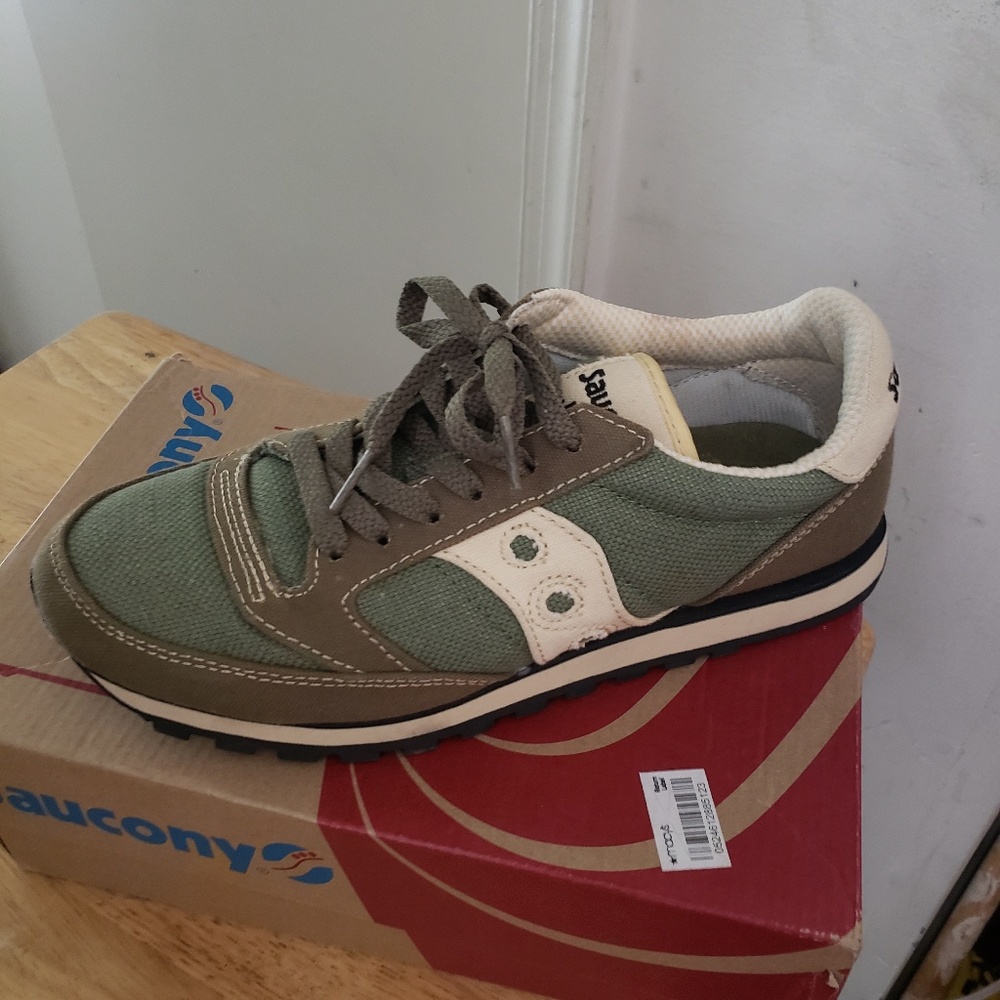 Saucony vegan sneakers